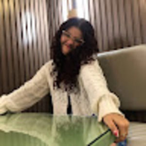 Meet your Posher, Valeria